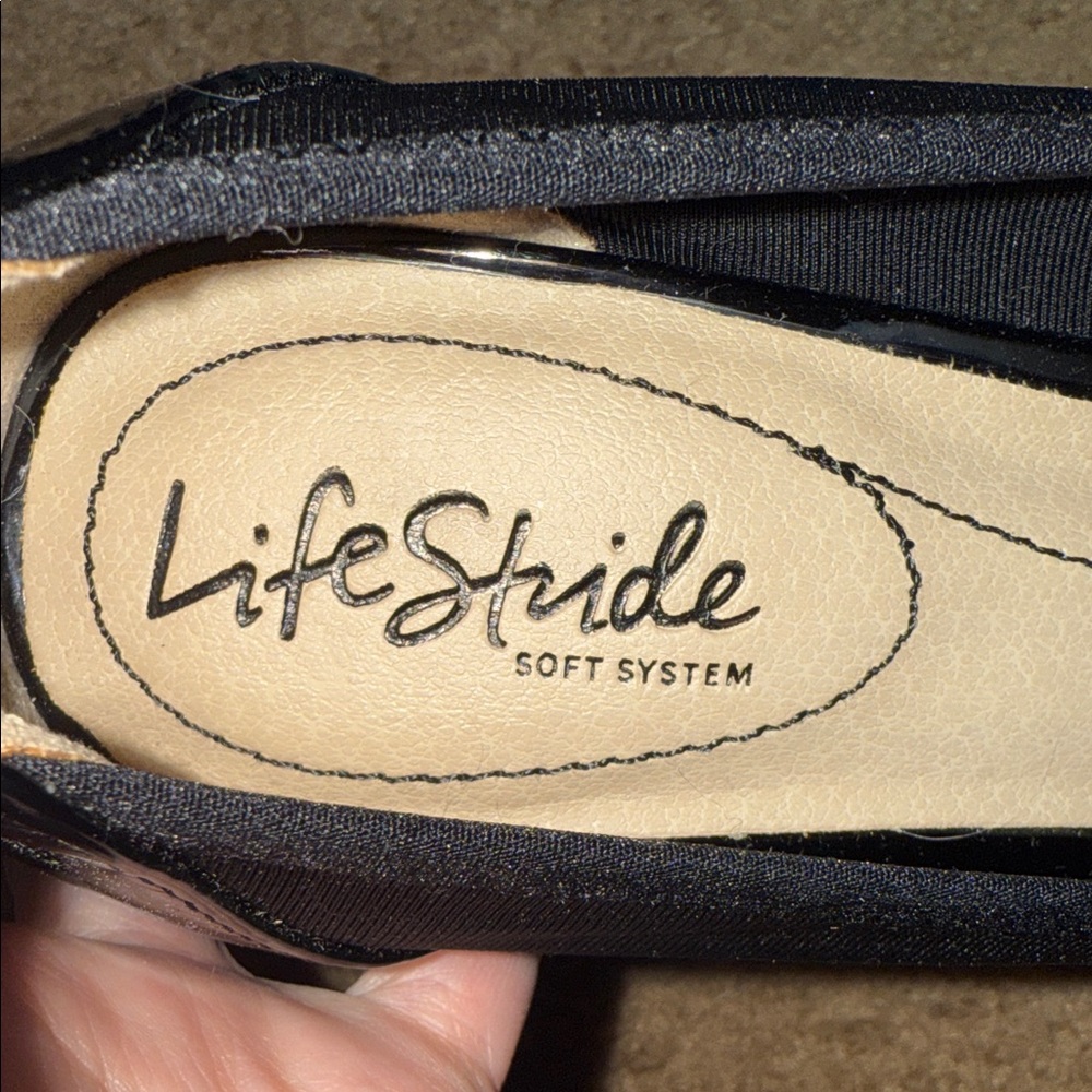 Life Stride Juliana Stretch Black Patent Wedges Size 7.5 New in Box - Picture 2 of 14